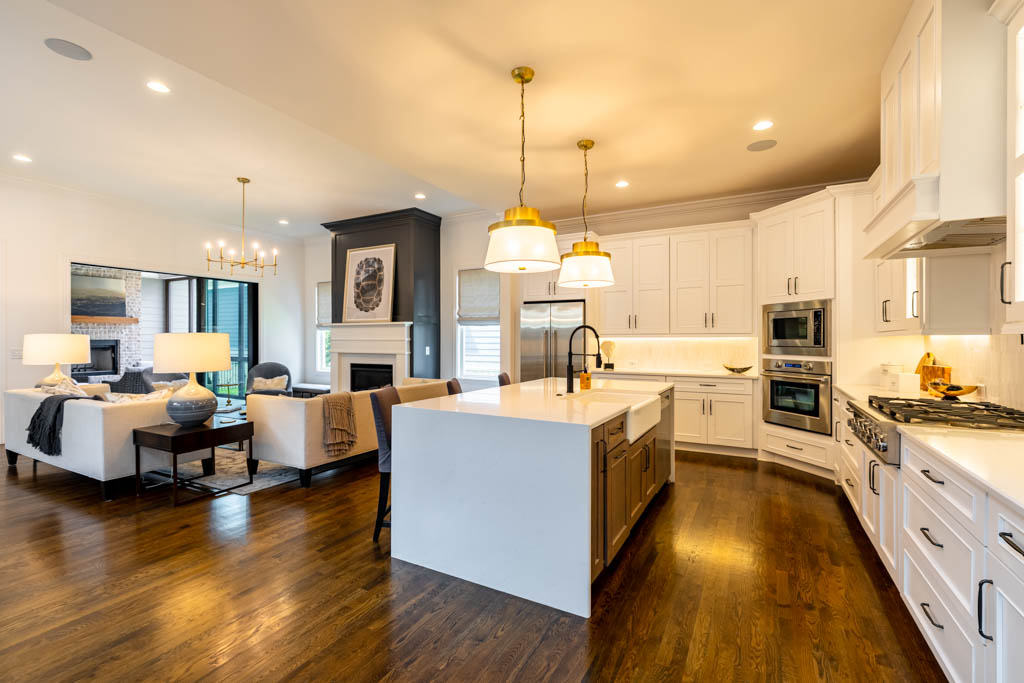New home kitchen by SLC Homes